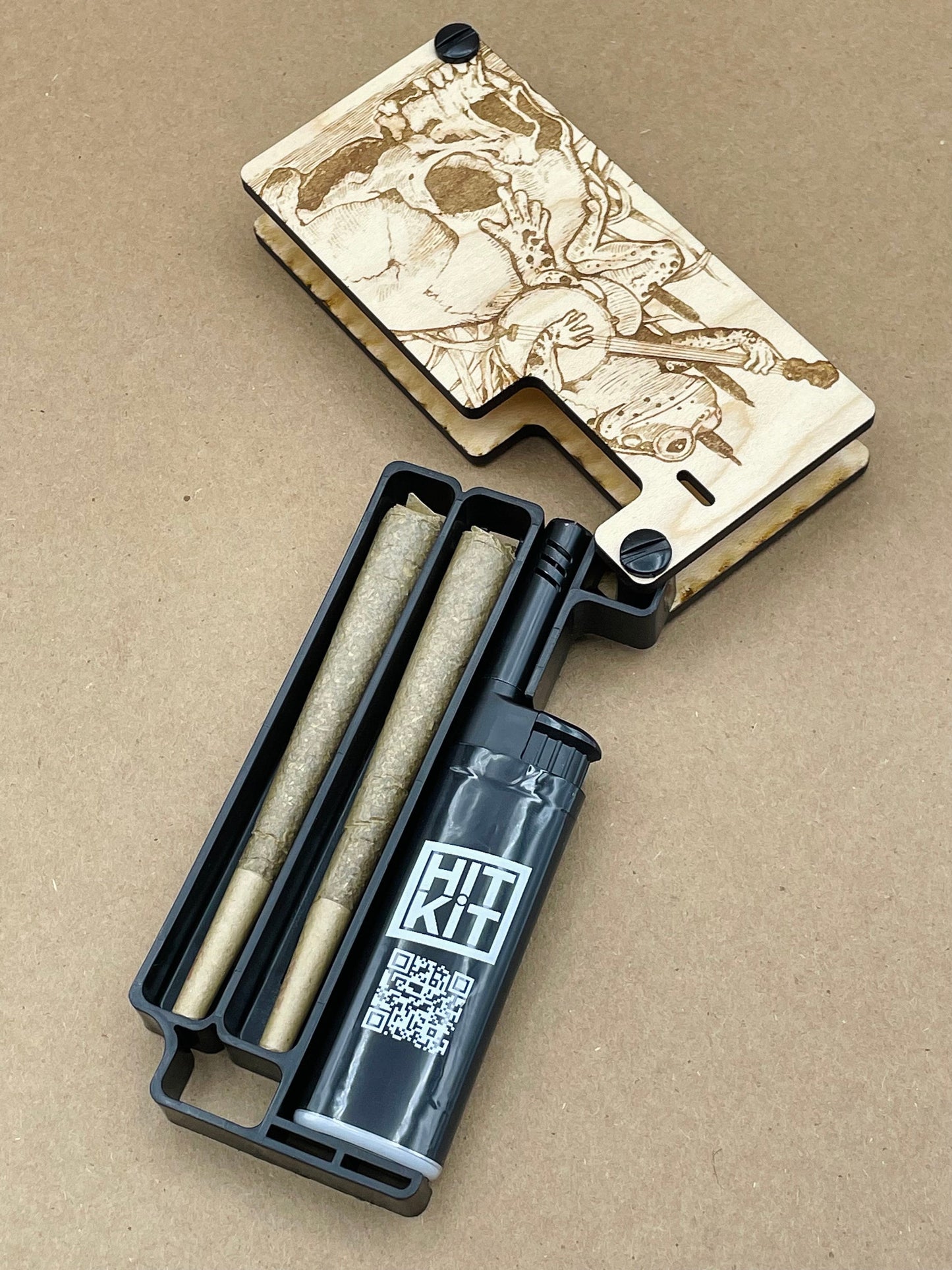 FLAMETHROWER. Portable Joint + Lighter Case.